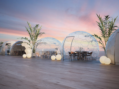 Die geodätische Cuppel ist transparent